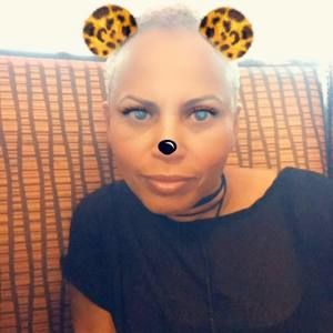 Meet your Posher, Aura